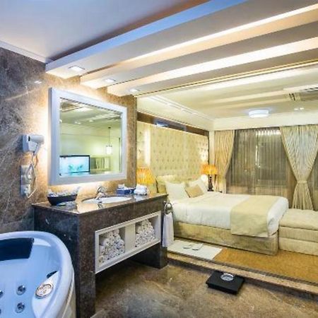 Hotel Agrabad Ćottogram Zewnętrze zdjęcie