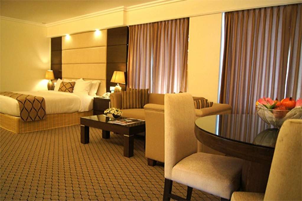 Hotel Agrabad Ćottogram Pokój zdjęcie